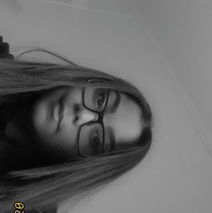 Meet your Posher, Jade